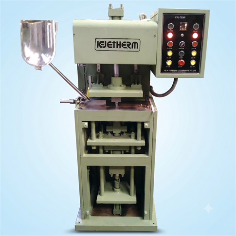 Volumetric cold compacting press